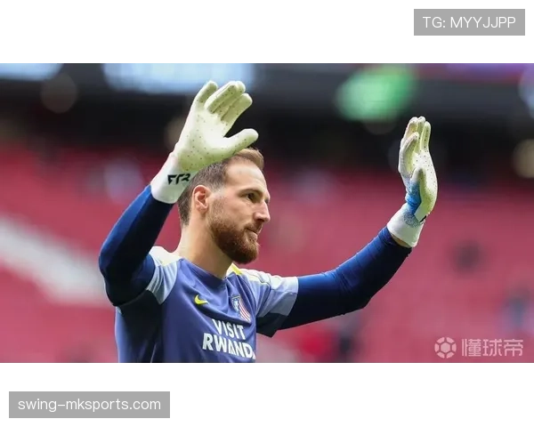 奥布拉克在欧冠决赛中的扑救表现引发热议，成为比赛的重要转折点