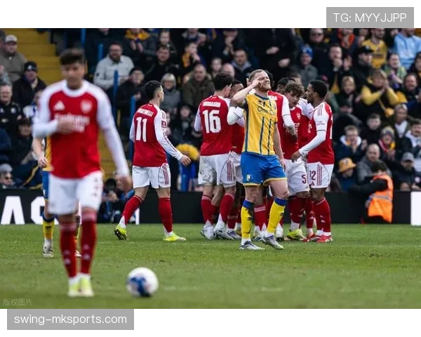 纽卡本赛季后期状态有所起伏，争冠形势面临一定考验